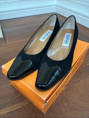 Valleverde Black Suede & Patent Leather Spectator Low Heel Pumps 36
